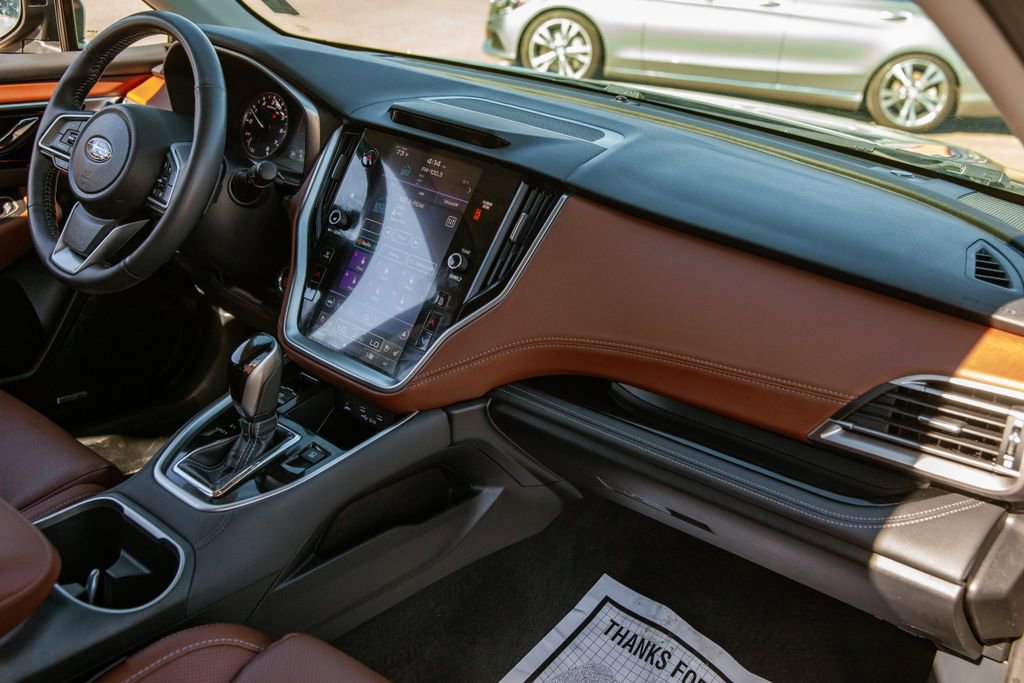 Used 2022 Subaru Outback Touring XT w/ Popular Package #2 image 11