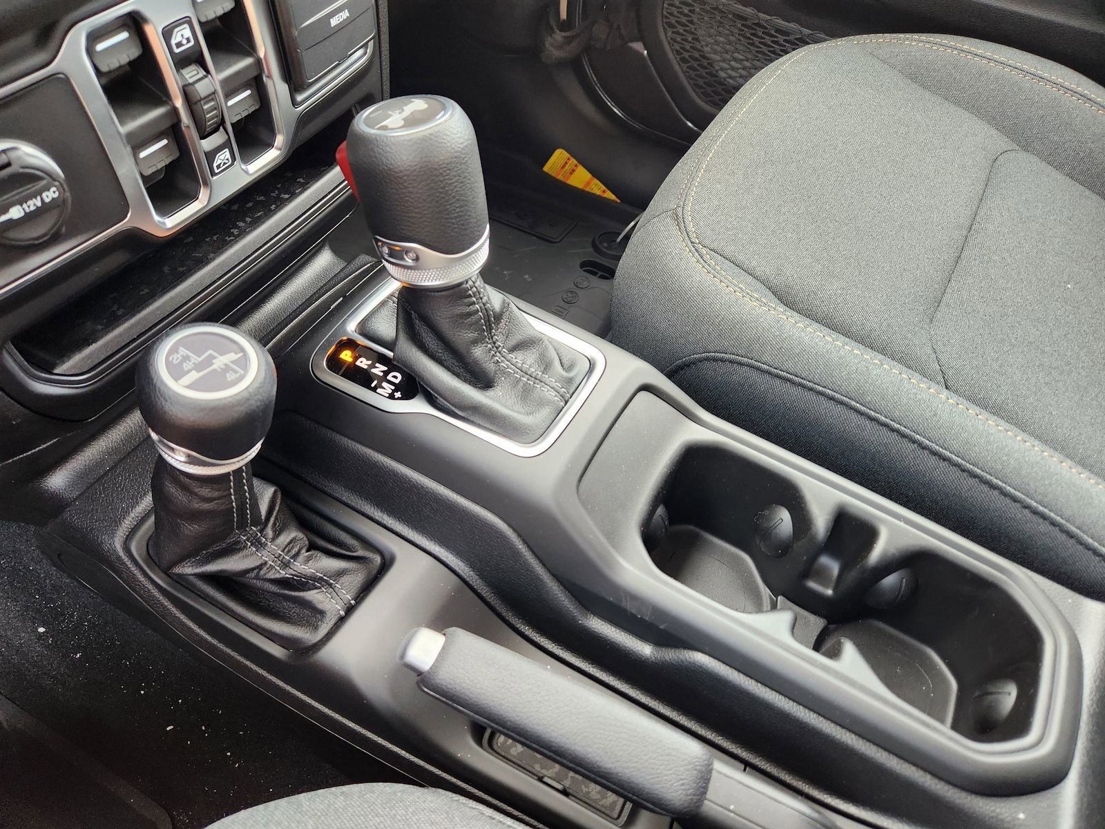 New 2026 Jeep Wrangler Unlimited Sport image 27