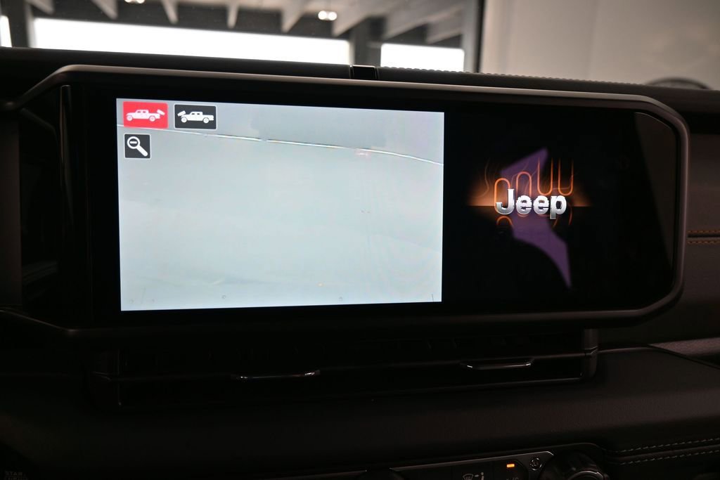 Used 2026 Jeep Gladiator Mojave AWD/4WD image 20