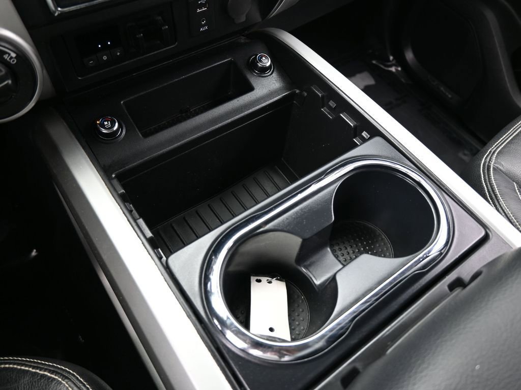 Used 2018 Nissan Titan PRO-4X w/ Pro-4x Convenience Package image 32