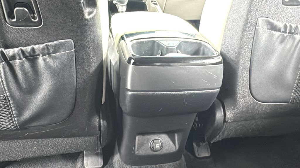 Used 2022 Kia Telluride S image 36