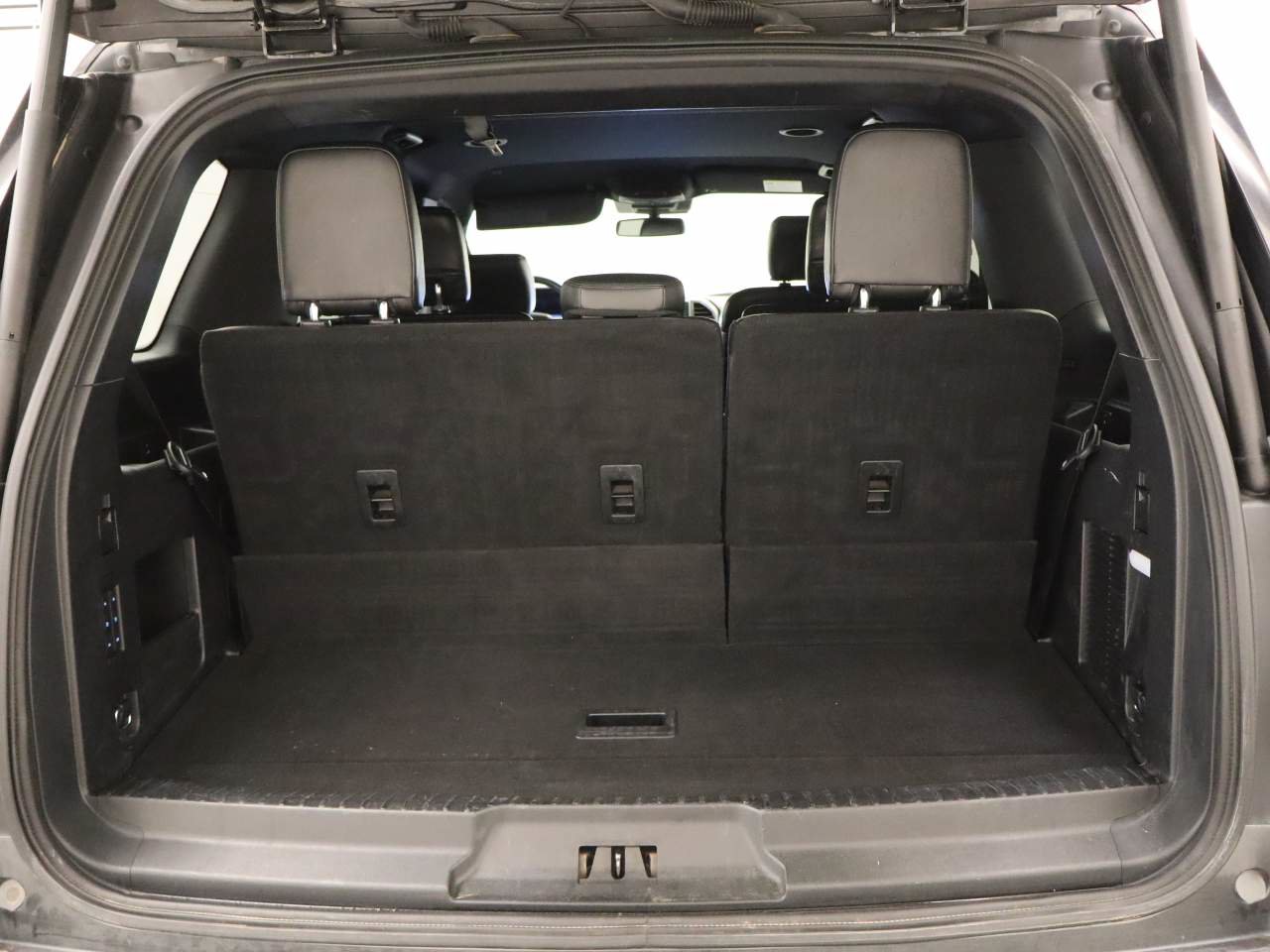 Used 2020 Ford Expedition XLT w/ Equipment Group 202A RWD image 21