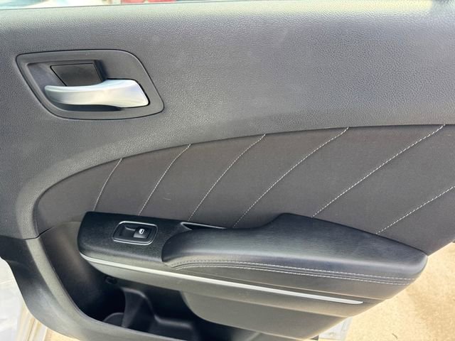 Used 2023 Dodge Charger SXT image 8
