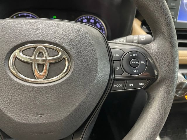 Used 2019 Toyota RAV4 XLE AWD/4WD image 23