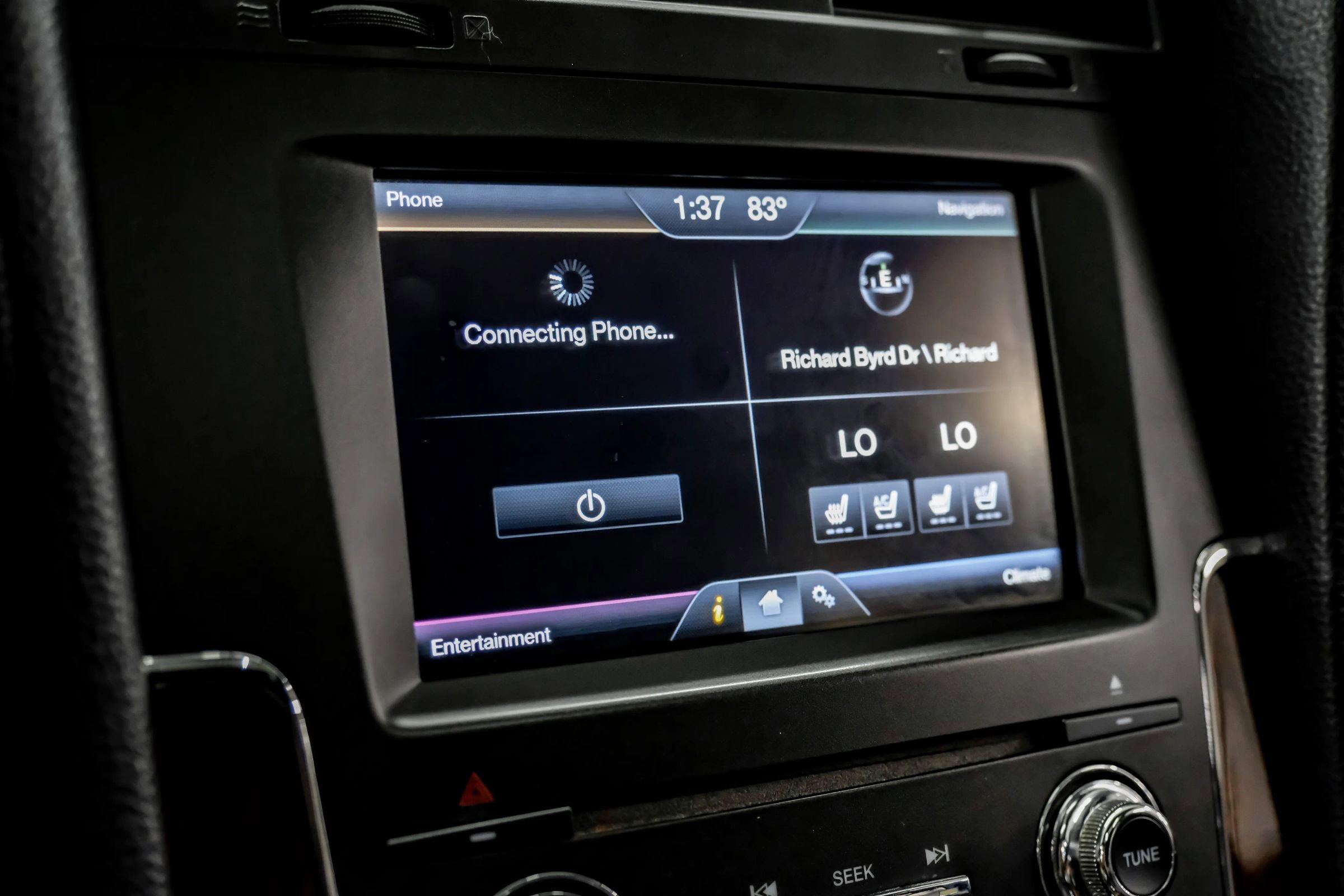 Used 2015 Lincoln Navigator 2WD image 29