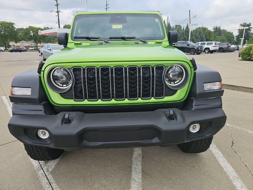 Used 2026 Jeep Wrangler Unlimited Sport AWD/4WD image 6