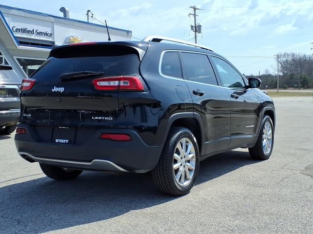 Used 2017 Jeep Cherokee Limited w/ Luxury Group image 6
