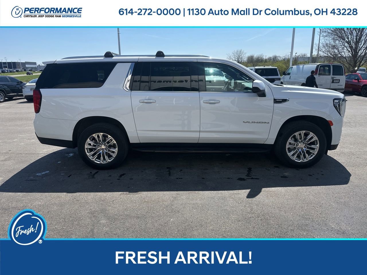 Used 2023 GMC Yukon XL SLE w/ Gmc Pro Safety Plus Package image 3