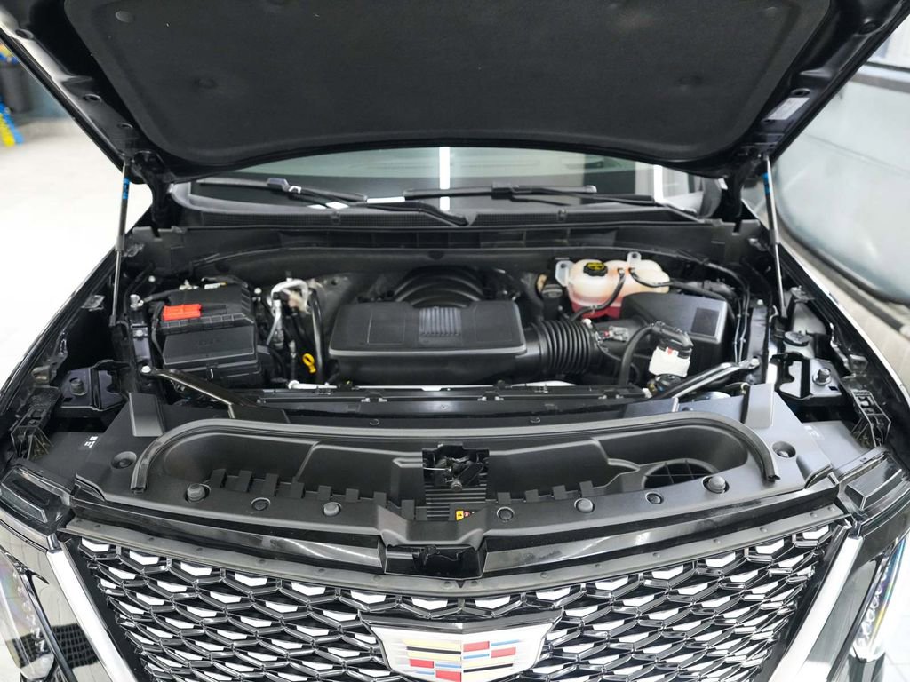 Used 2025 Cadillac Escalade Premium Luxury w/ LPO, Floor Liner Package AWD/4WD image 44