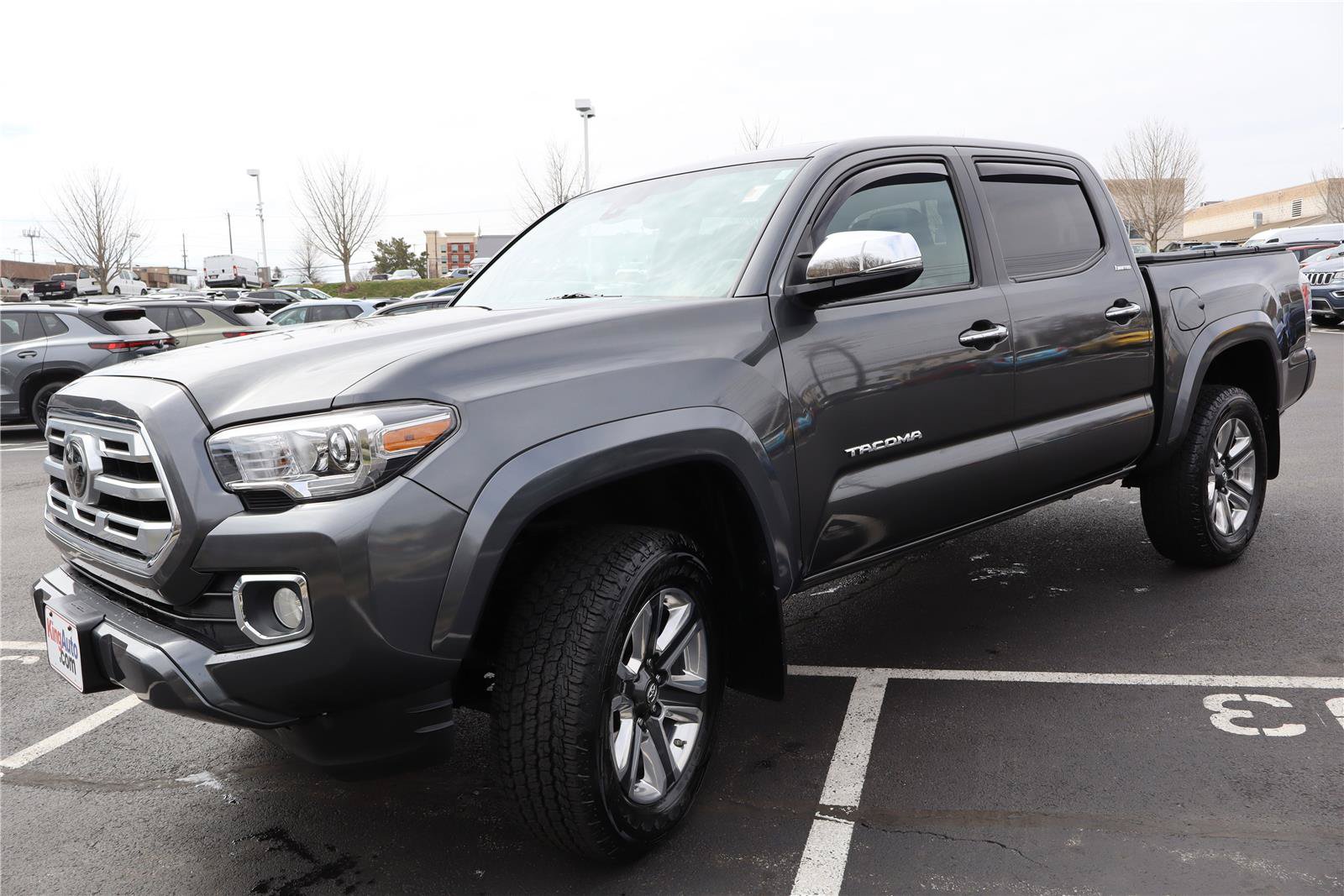 Used 2018 Toyota Tacoma Limited AWD/4WD image 8