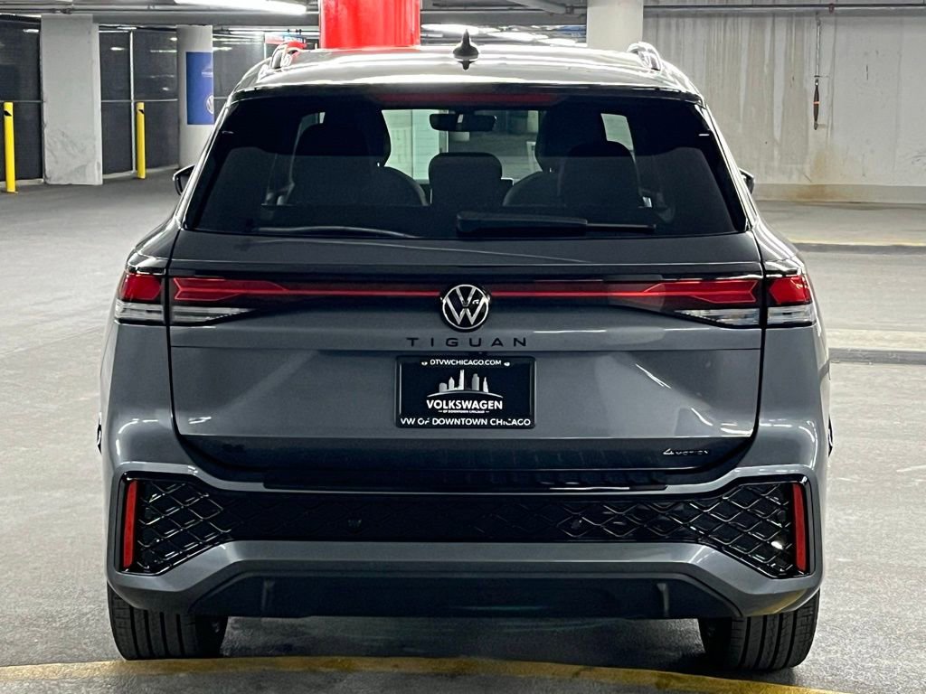 New 2026 Volkswagen Tiguan SE R-Line AWD/4WD image 35