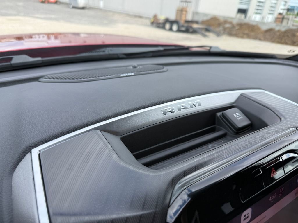 New 2026 RAM 2500 Big Horn AWD/4WD image 40