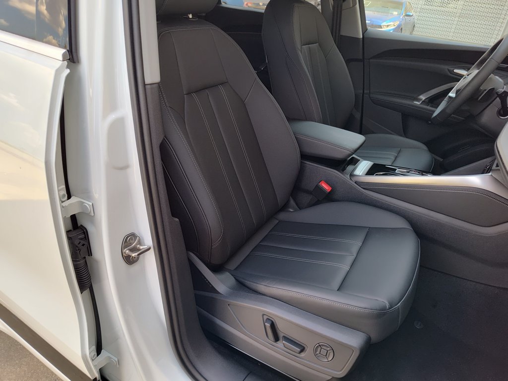 New 2026 Audi Q5 Premium Plus AWD/4WD image 12