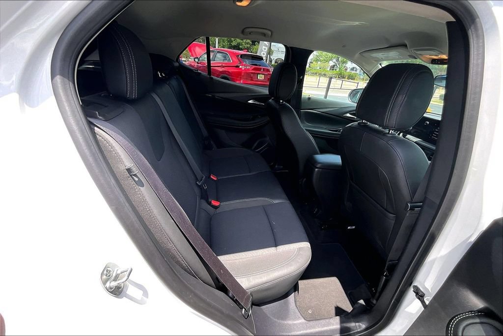 Used 2025 Buick Encore GX Preferred FWD image 25