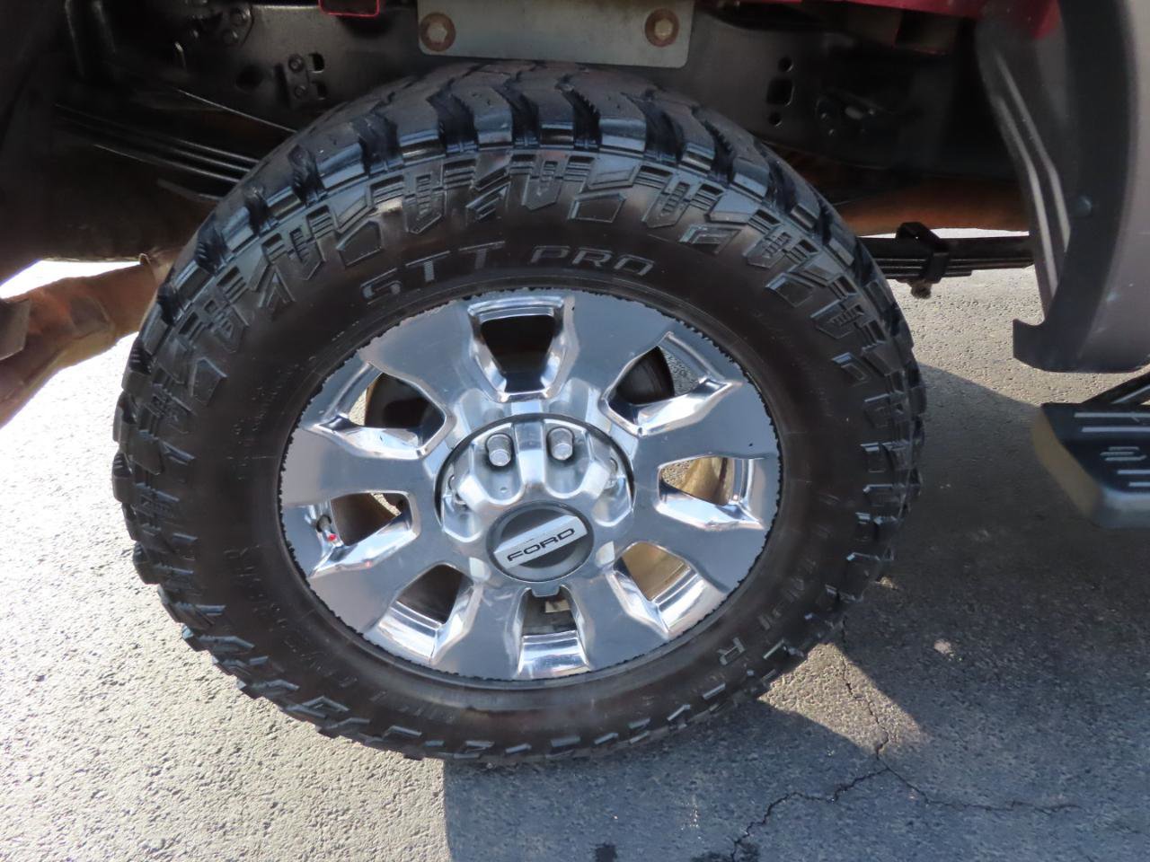 Used 2017 Ford F350 Lariat w/ Chrome Package image 20