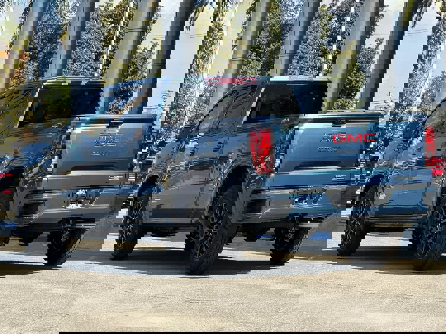 New 2026 GMC Sierra 1500 Elevation image 3