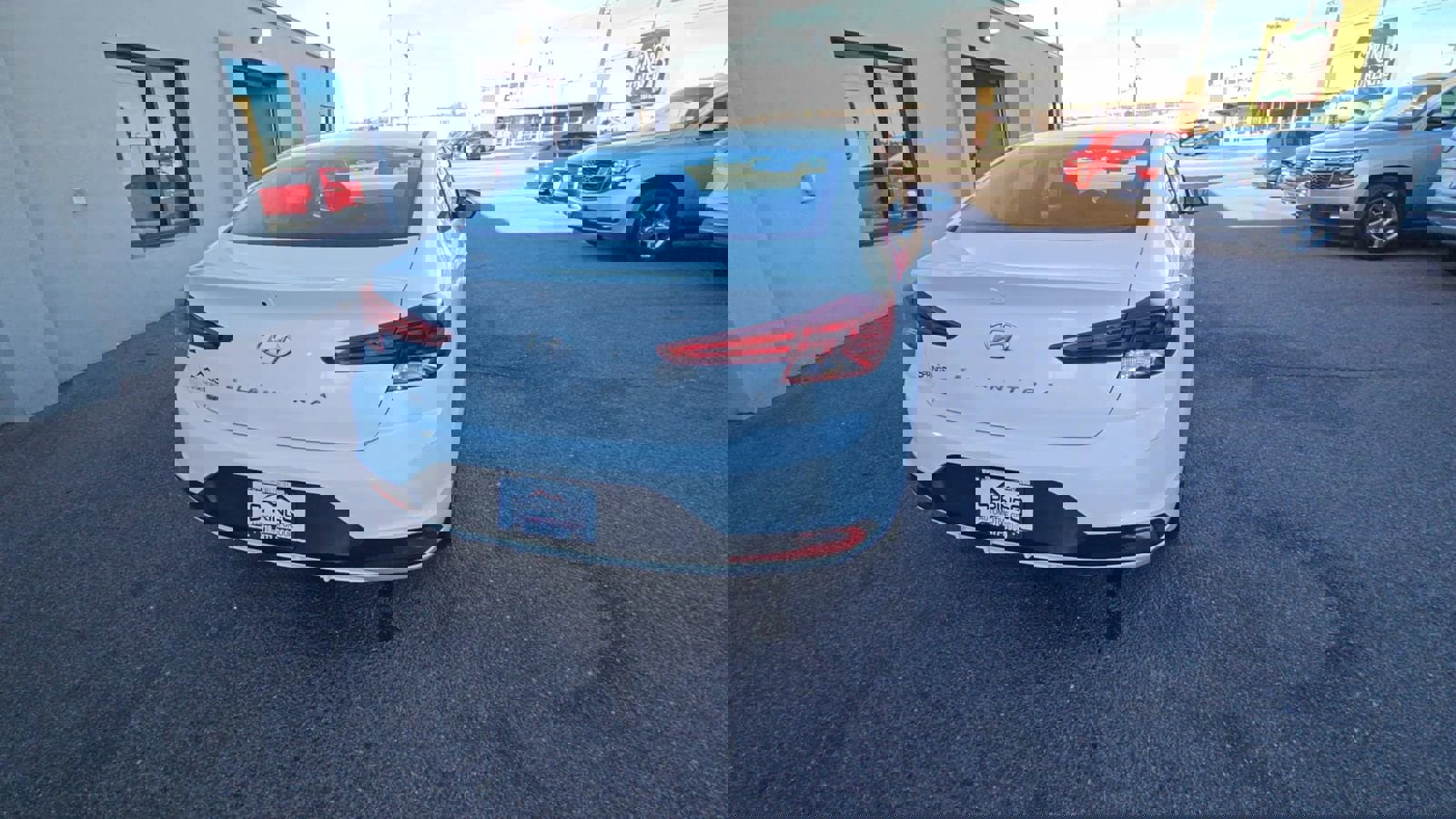 Used 2020 Hyundai Elantra SE w/ Cargo Package (C1) image 7