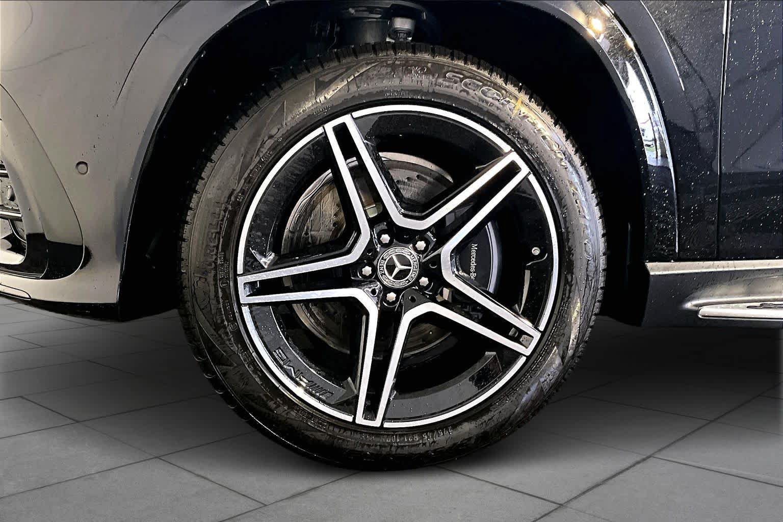 New 2026 Mercedes-Benz GLS 450 4MATIC image 17