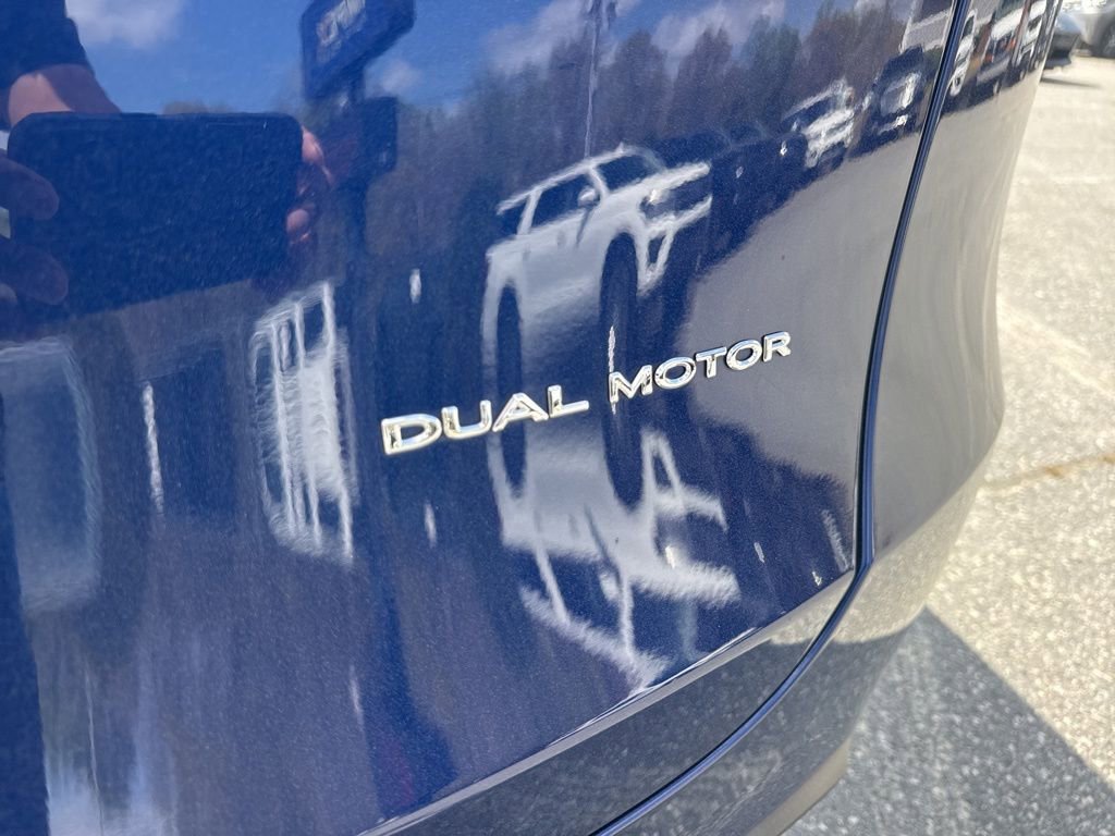 Used 2024 Tesla Model Y Long Range image 33