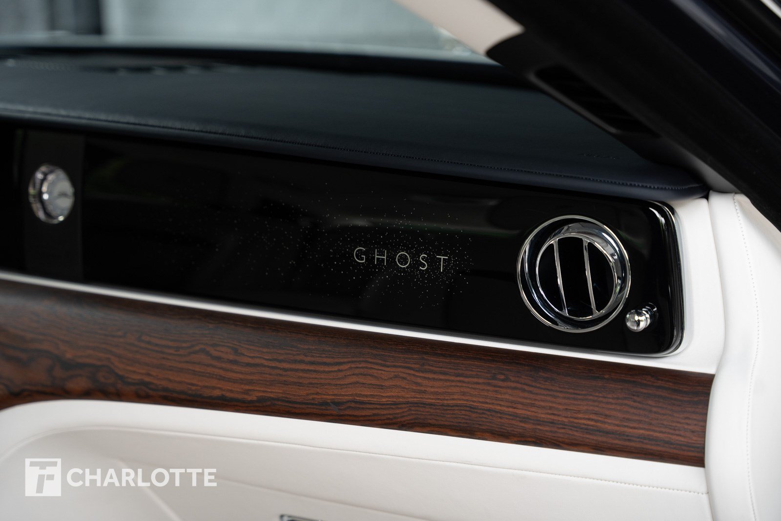 Used 2023 Rolls-Royce Ghost AWD/4WD image 35