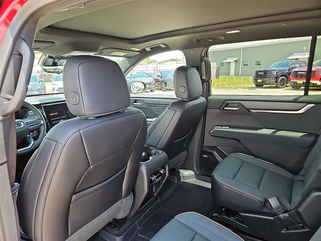 New 2026 GMC Acadia AT4 w/ LPO, Floor Liner Package image 10