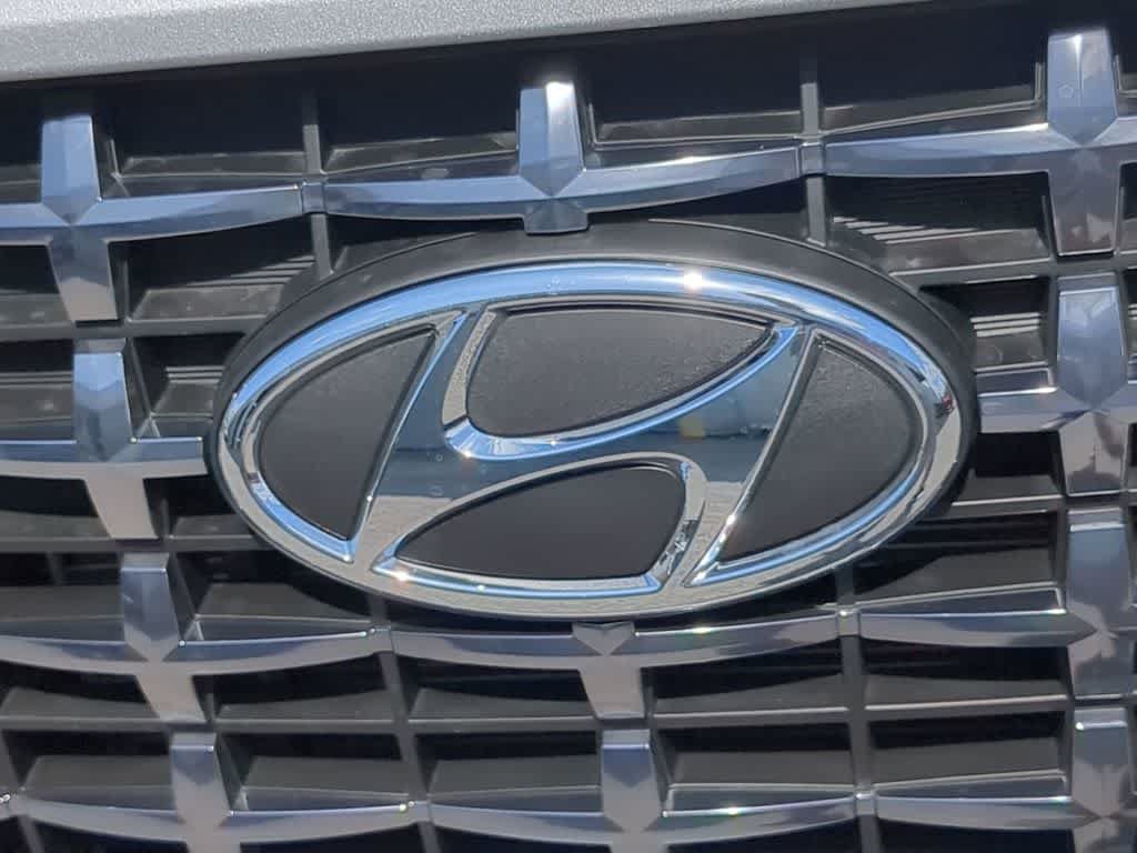 New 2026 Hyundai Venue SEL FWD image 12