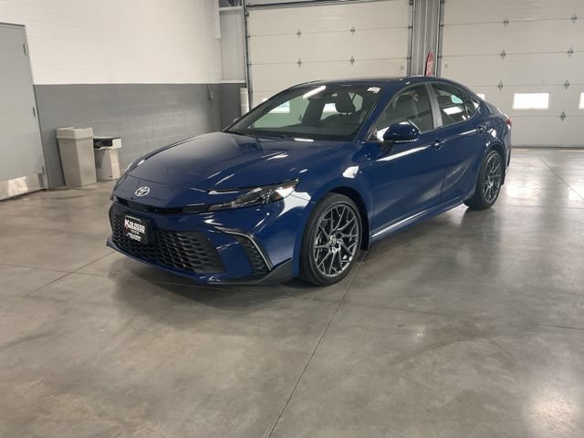 Used 2026 Toyota Camry SE w/ Multimedia Upgrade Package AWD/4WD image 3
