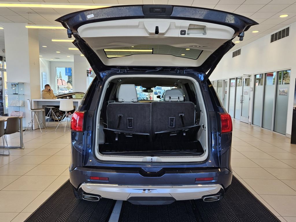 Used 2018 GMC Acadia Denali w/ LPO, Cargo Package image 9