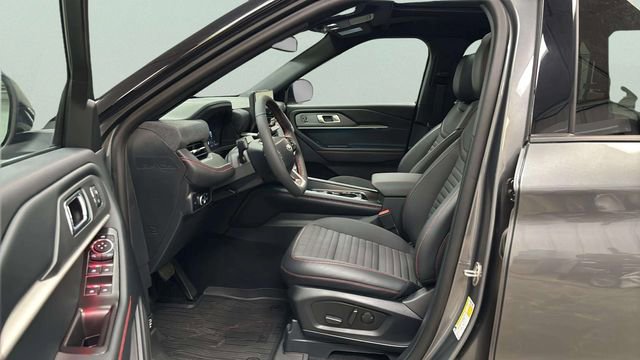 New 2026 Ford Explorer ST-Line w/ ST-Line Street Pack AWD/4WD image 9