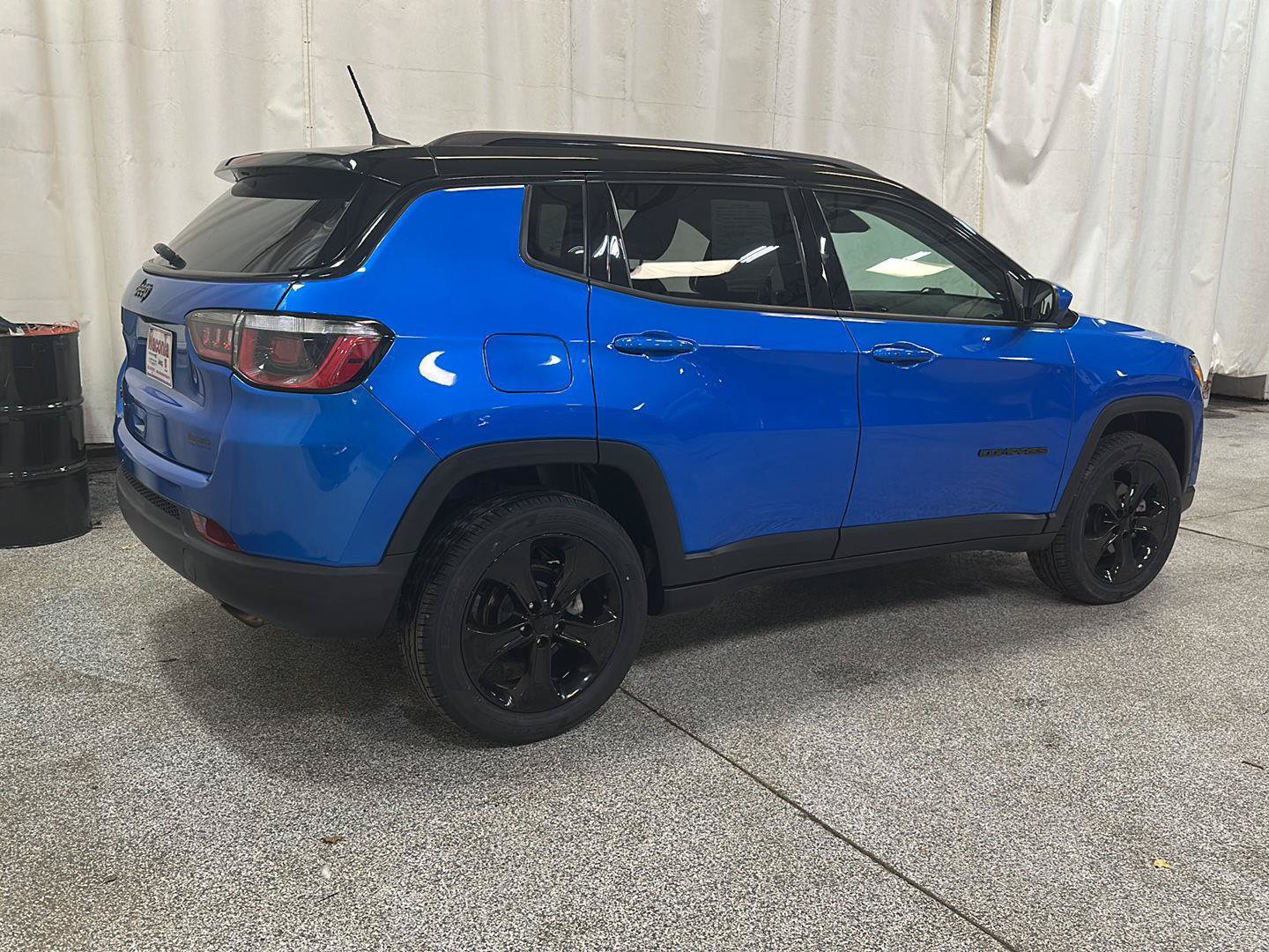 Used 2019 Jeep Compass Latitude AWD/4WD image 5