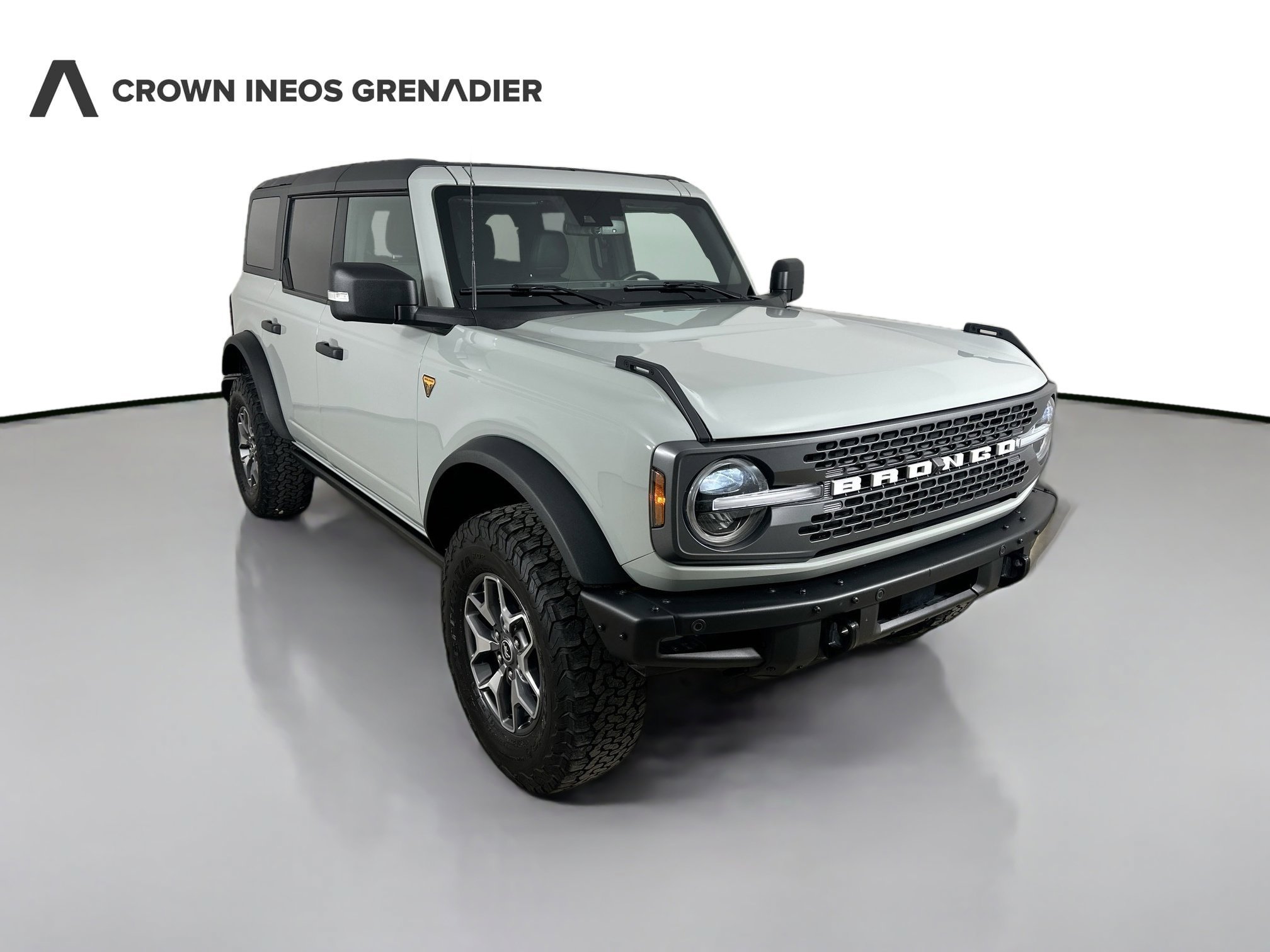 Used 2023 Ford Bronco Badlands AWD/4WD image 3