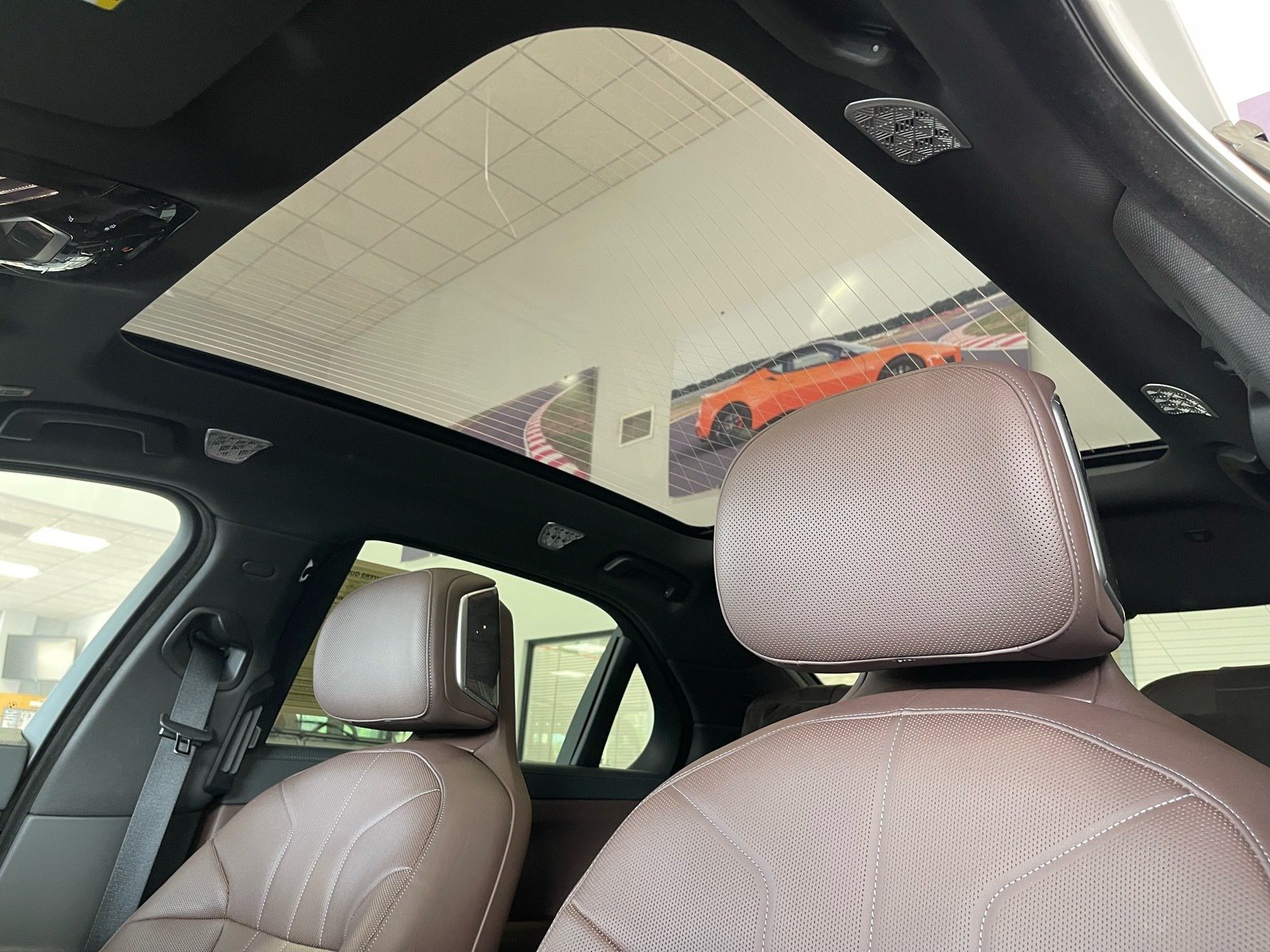 Used 2024 BMW i7 xDrive60 AWD/4WD image 27