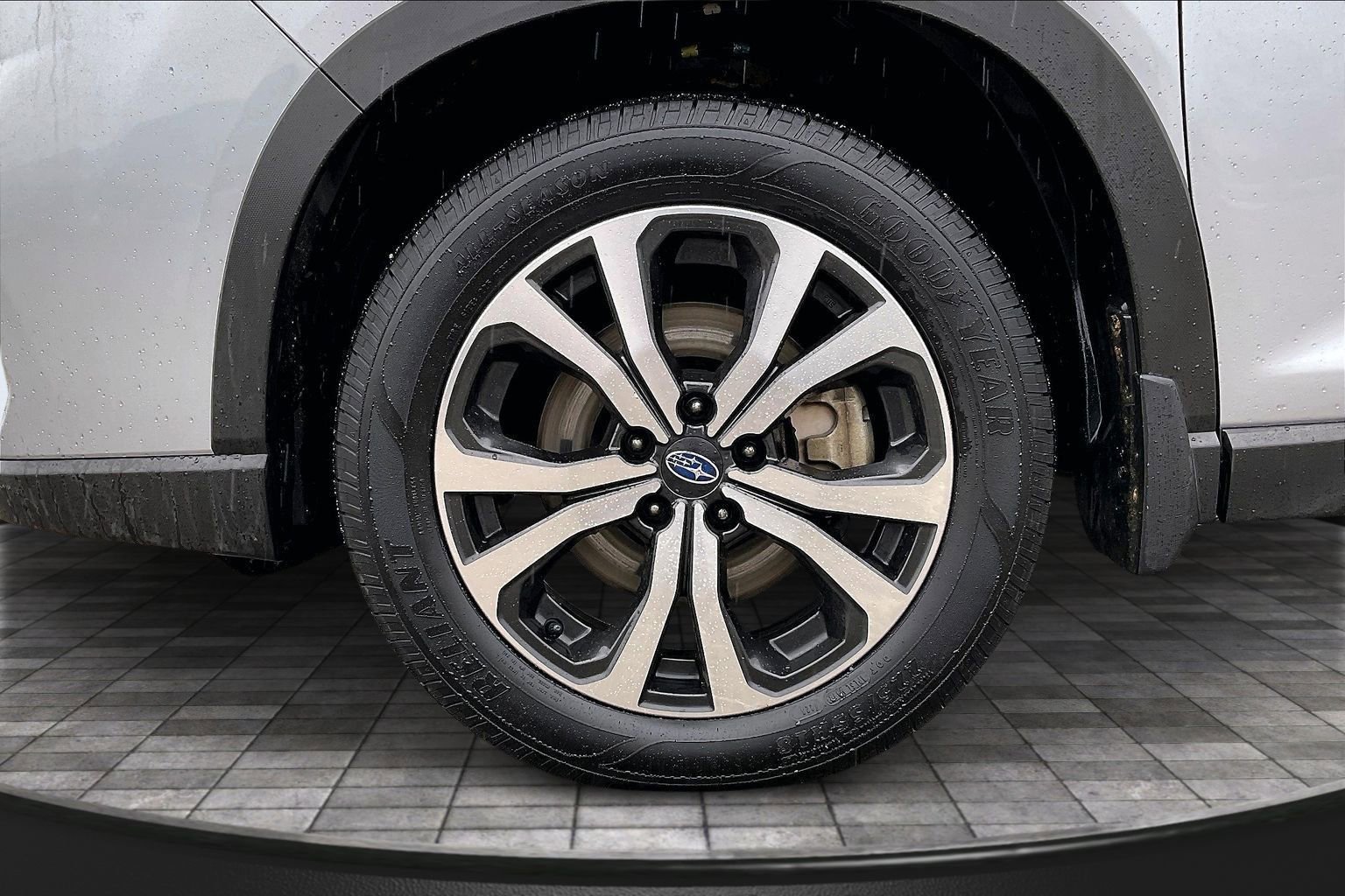 Used 2020 Subaru Forester Limited image 8