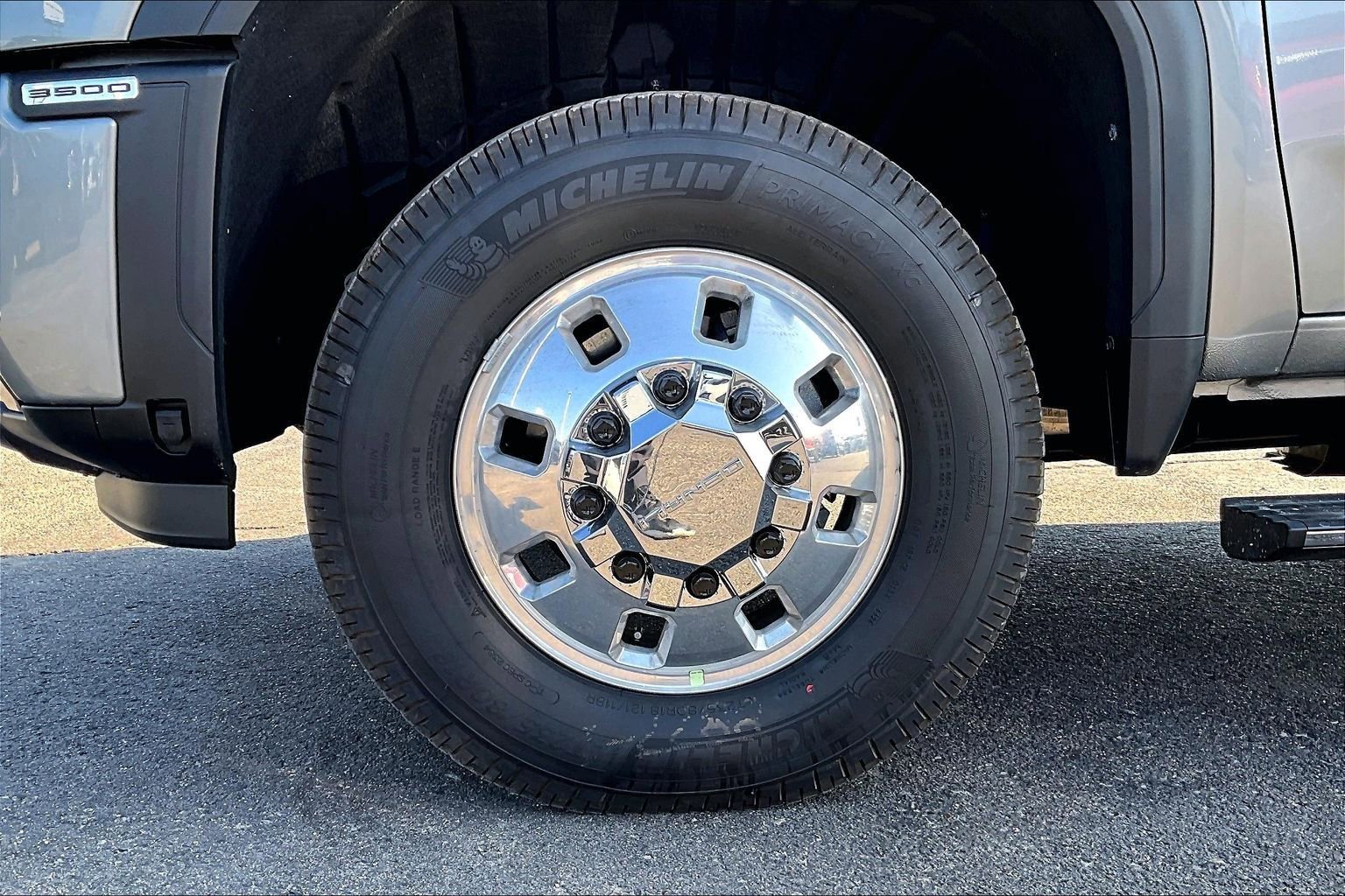 New 2026 GMC Sierra 3500 Denali Ultimate image 12