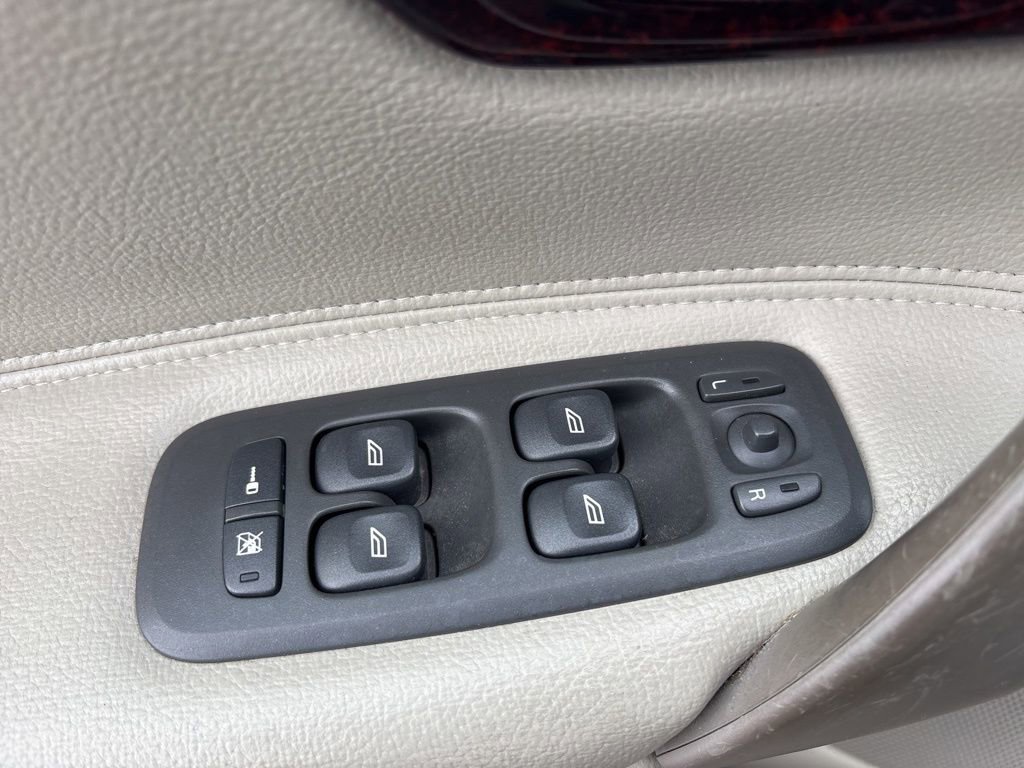 Used 2003 Volvo S60 2.4T image 16