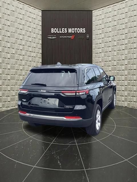 Certified 2023 Jeep Grand Cherokee Limited AWD/4WD image 8