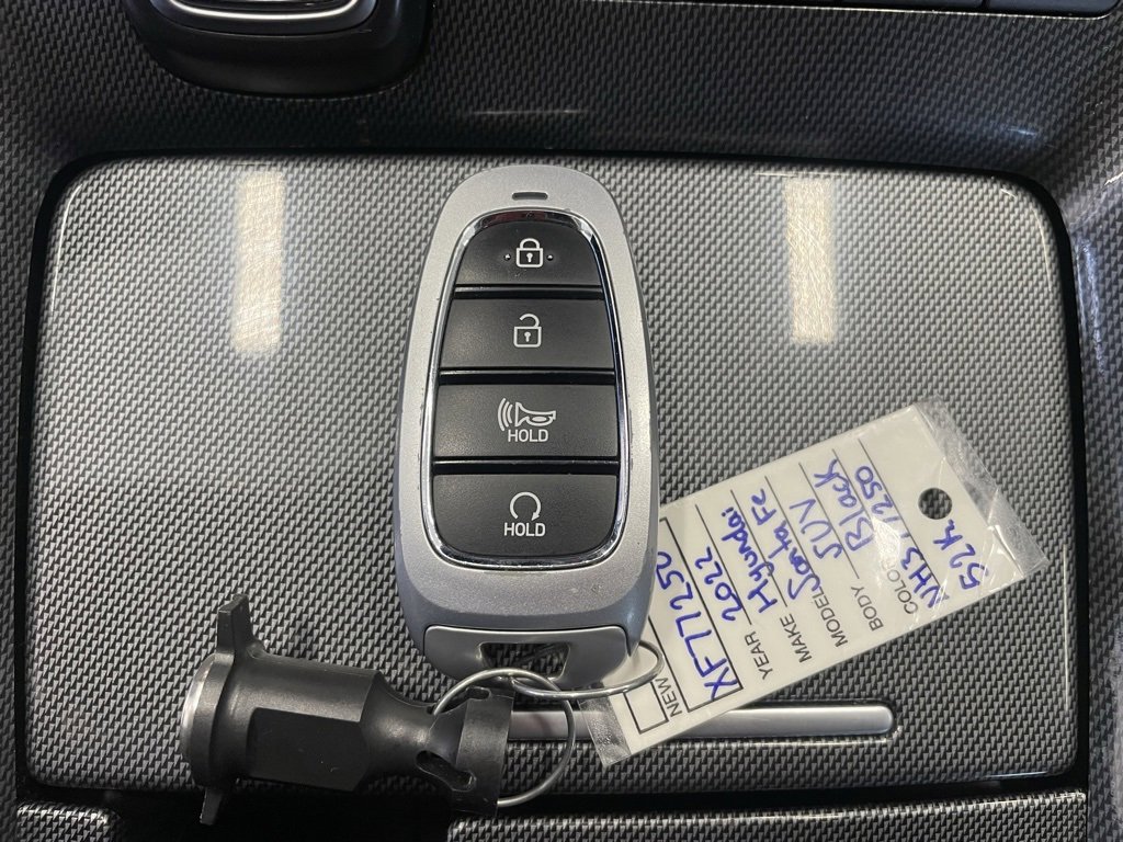 Used 2022 Hyundai Santa Fe SEL w/ Cargo Package image 23