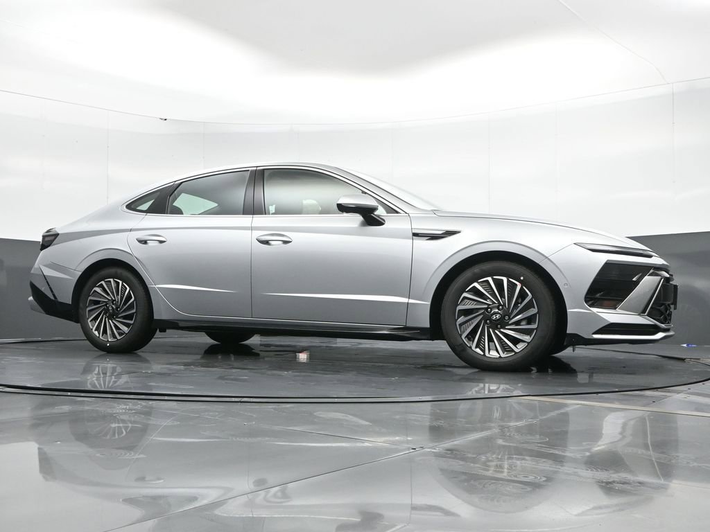 Certified 2025 Hyundai Sonata Limited image 51