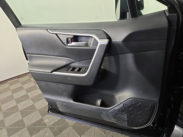 New 2025 Toyota RAV4 XLE image 32