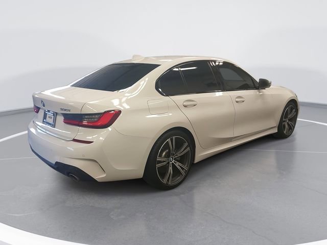 Used 2020 BMW 330i xDrive Sedan w/ M Sport Package image 3