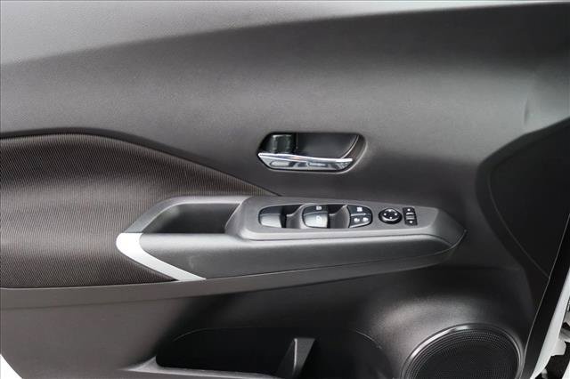 Used 2023 Nissan Kicks SV FWD image 11