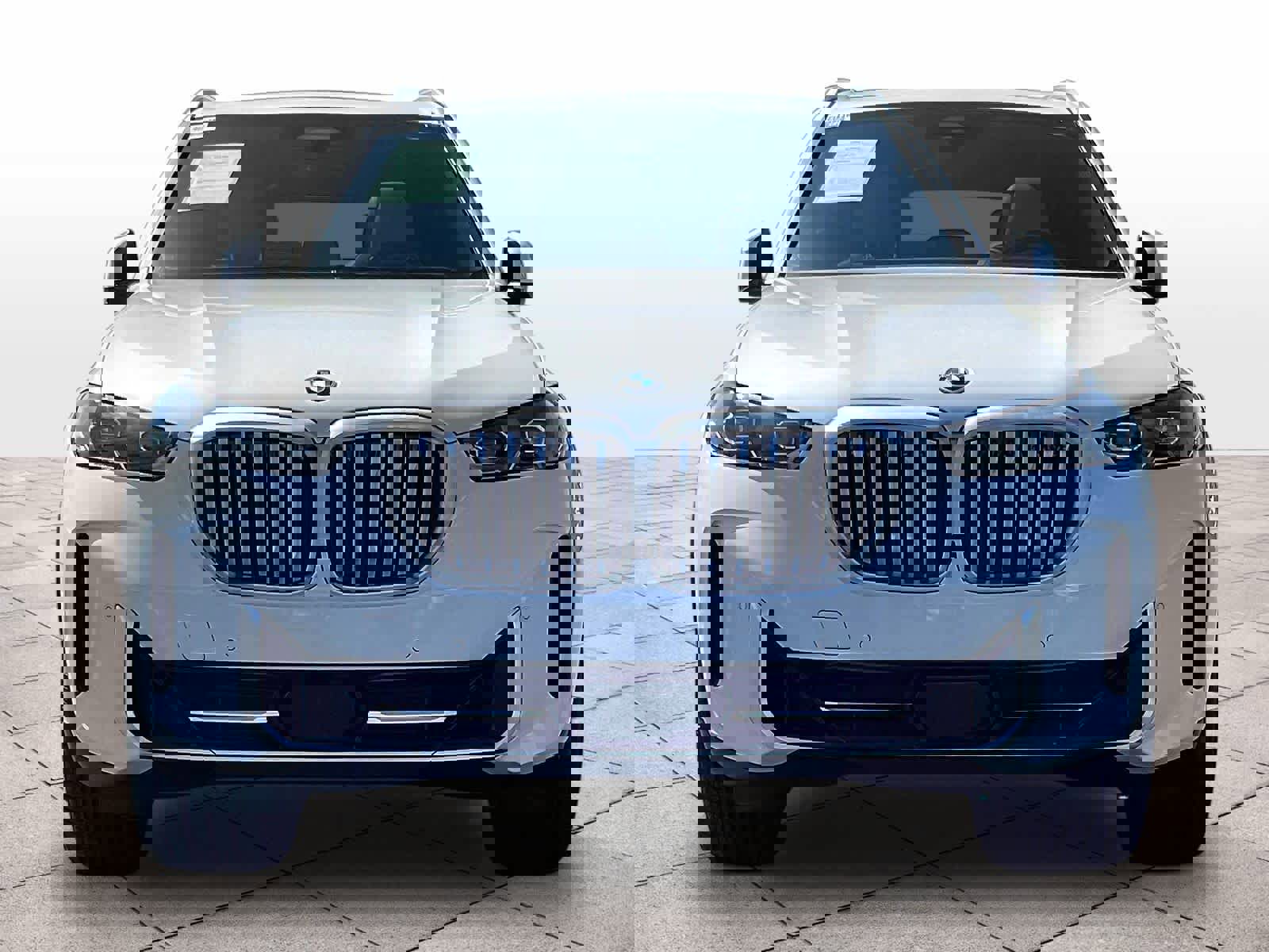 Used 2024 BMW X5 xDrive50e w/ Premium Package image 3