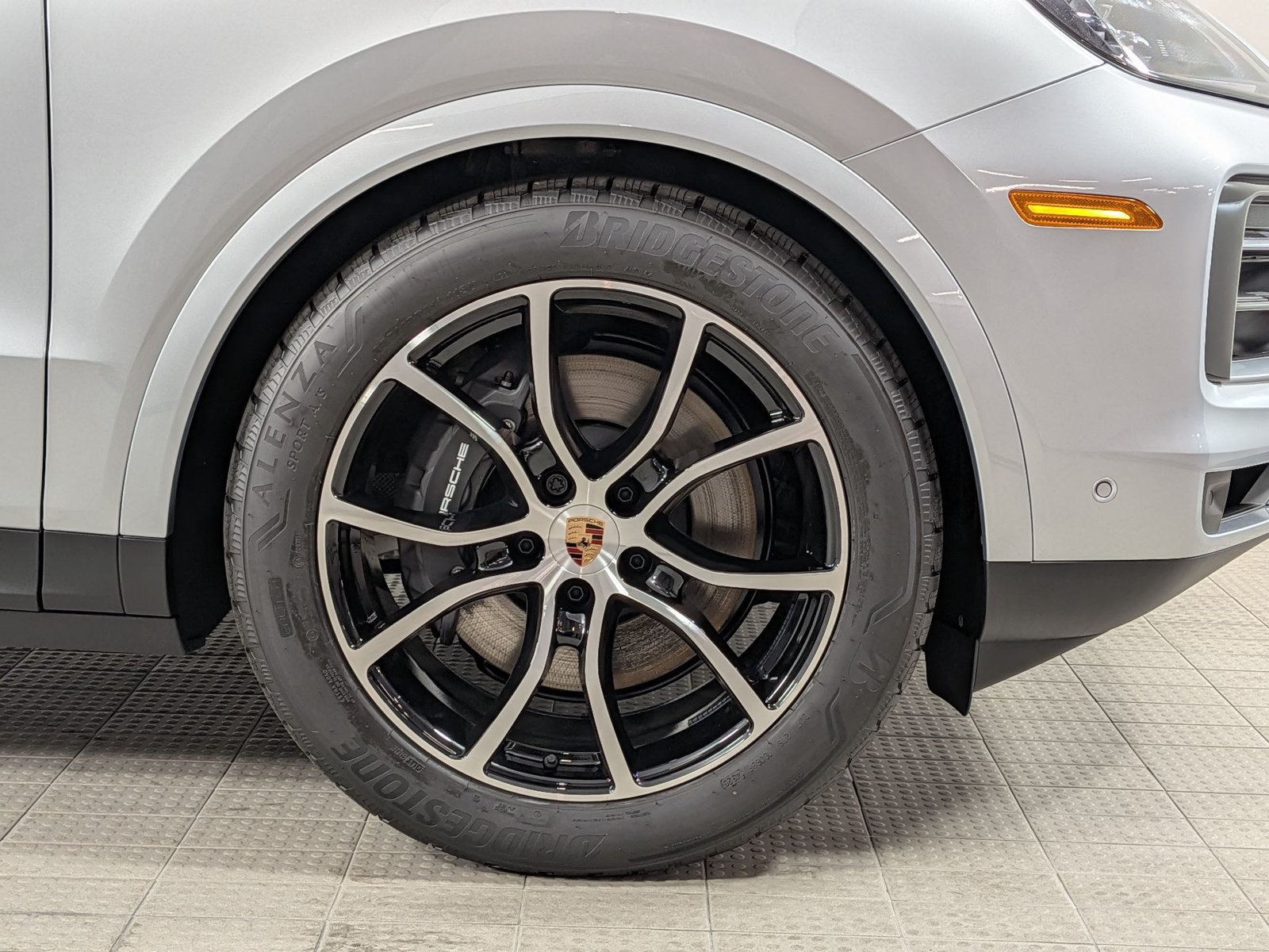 New 2026 Porsche Cayenne AWD/4WD image 27
