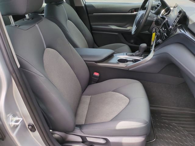 Used 2022 Toyota Camry LE FWD image 26