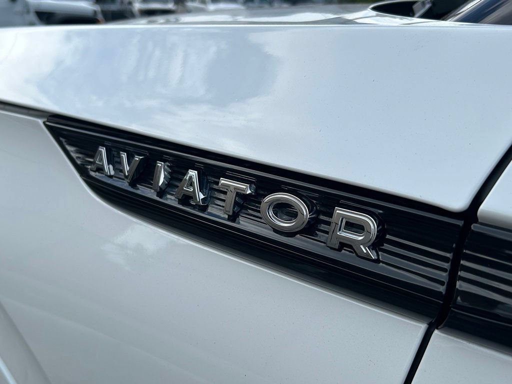 Used 2026 Lincoln Aviator 2WD w/ Jet Appearance Package image 27