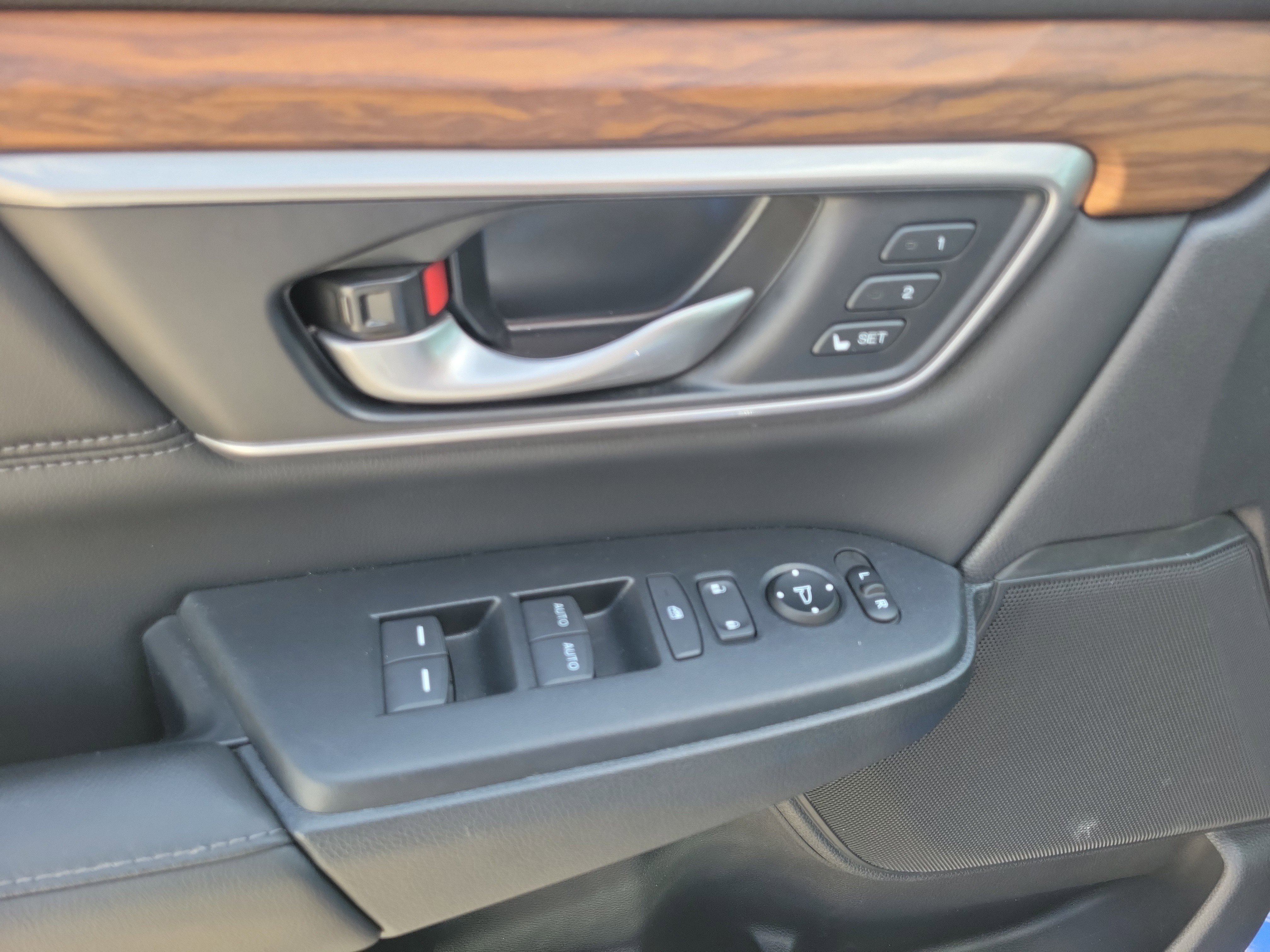 Used 2020 Honda CR-V EX-L image 23