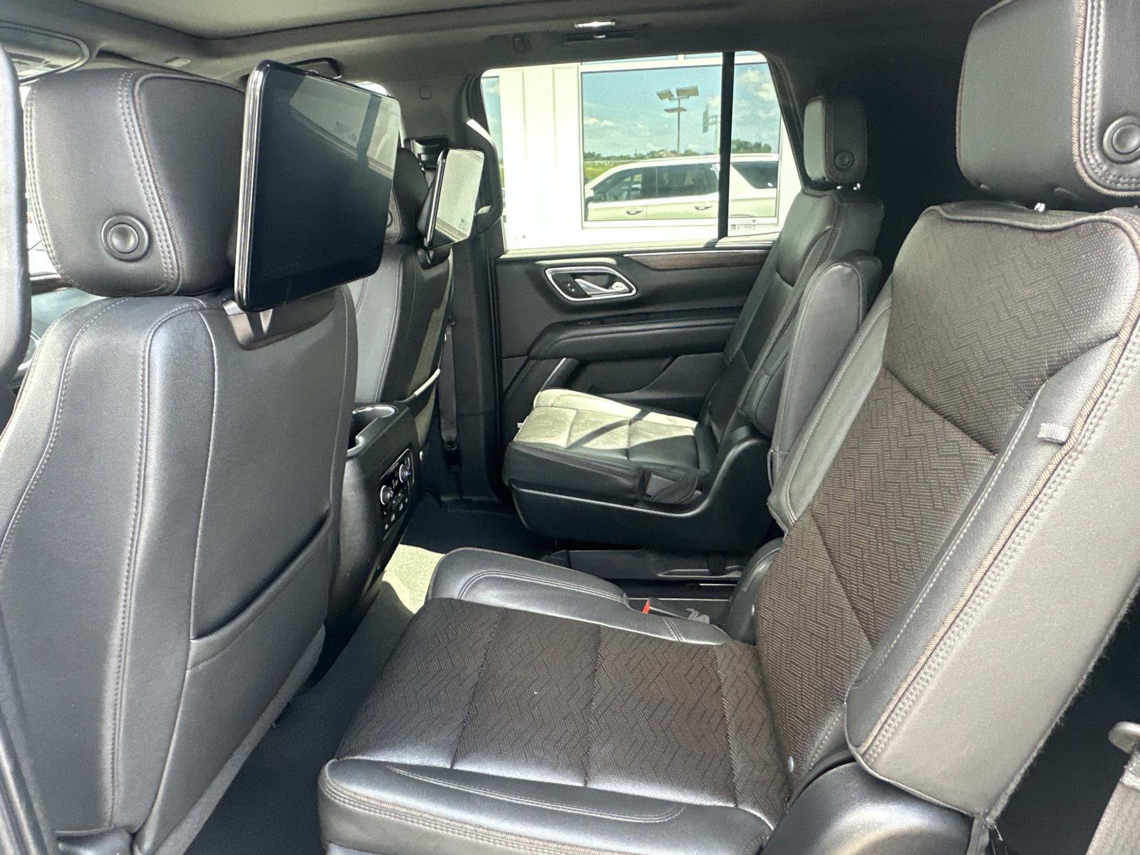 Used 2023 Chevrolet Tahoe High Country w/ Advanced Technology Package AWD/4WD image 8