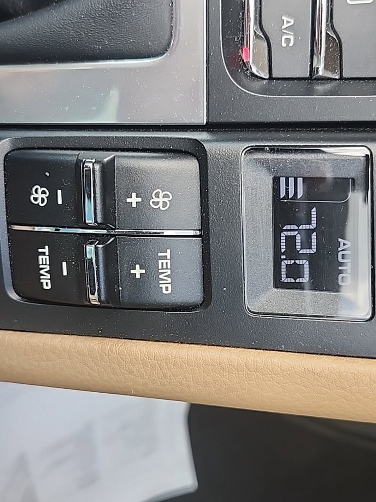 Used 2018 Porsche Macan S AWD/4WD image 8
