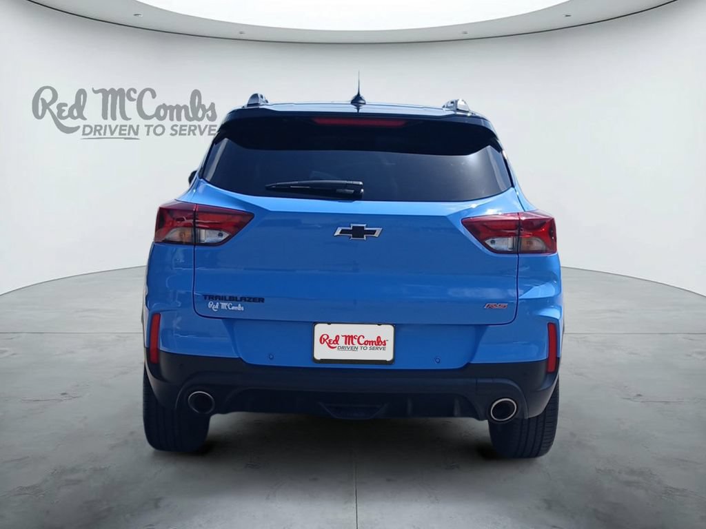 Used 2023 Chevrolet TrailBlazer RS w/ Sun and Liftgate Package FWD image 4