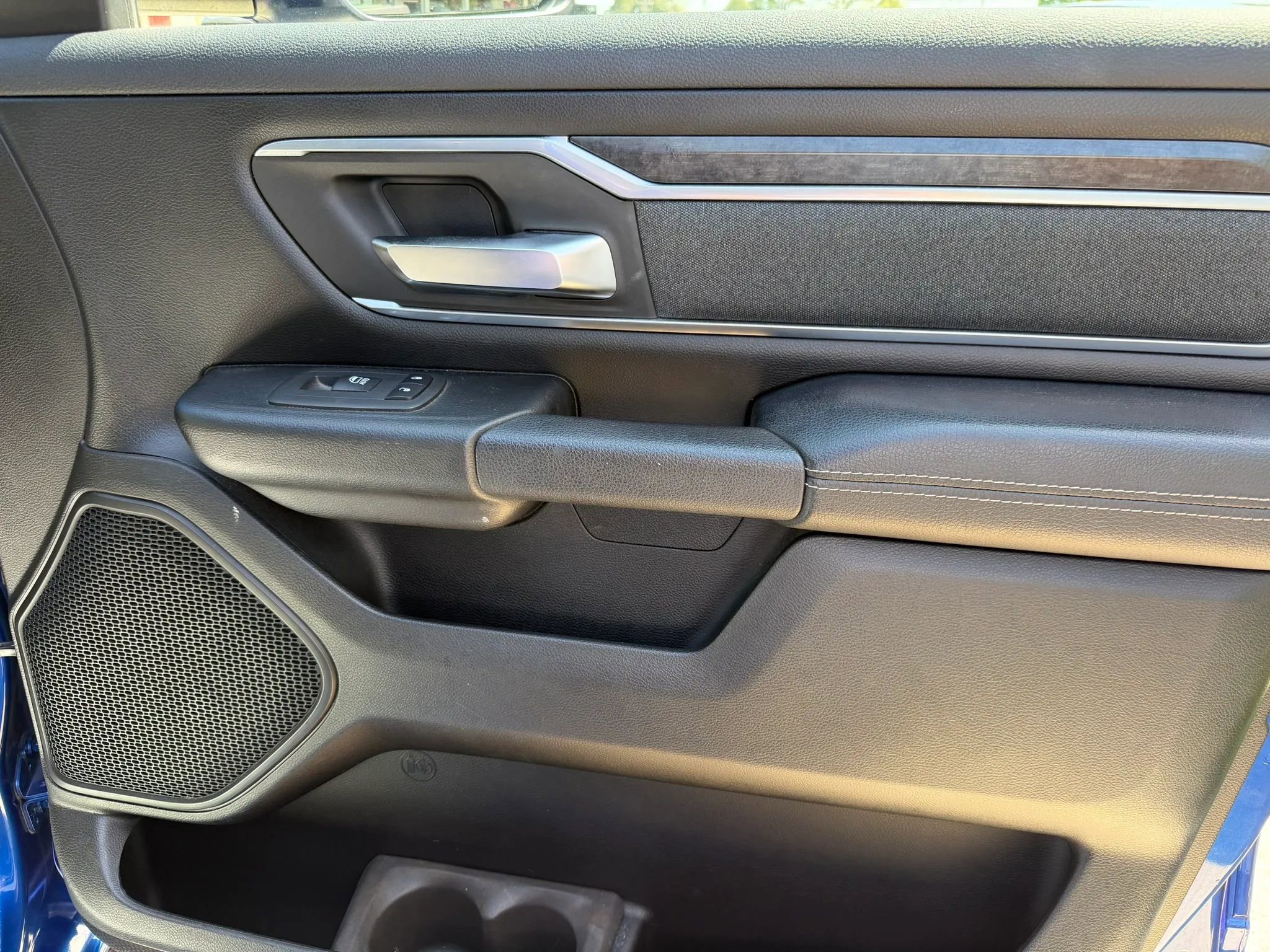 Used 2019 RAM 1500 Big Horn AWD/4WD image 8